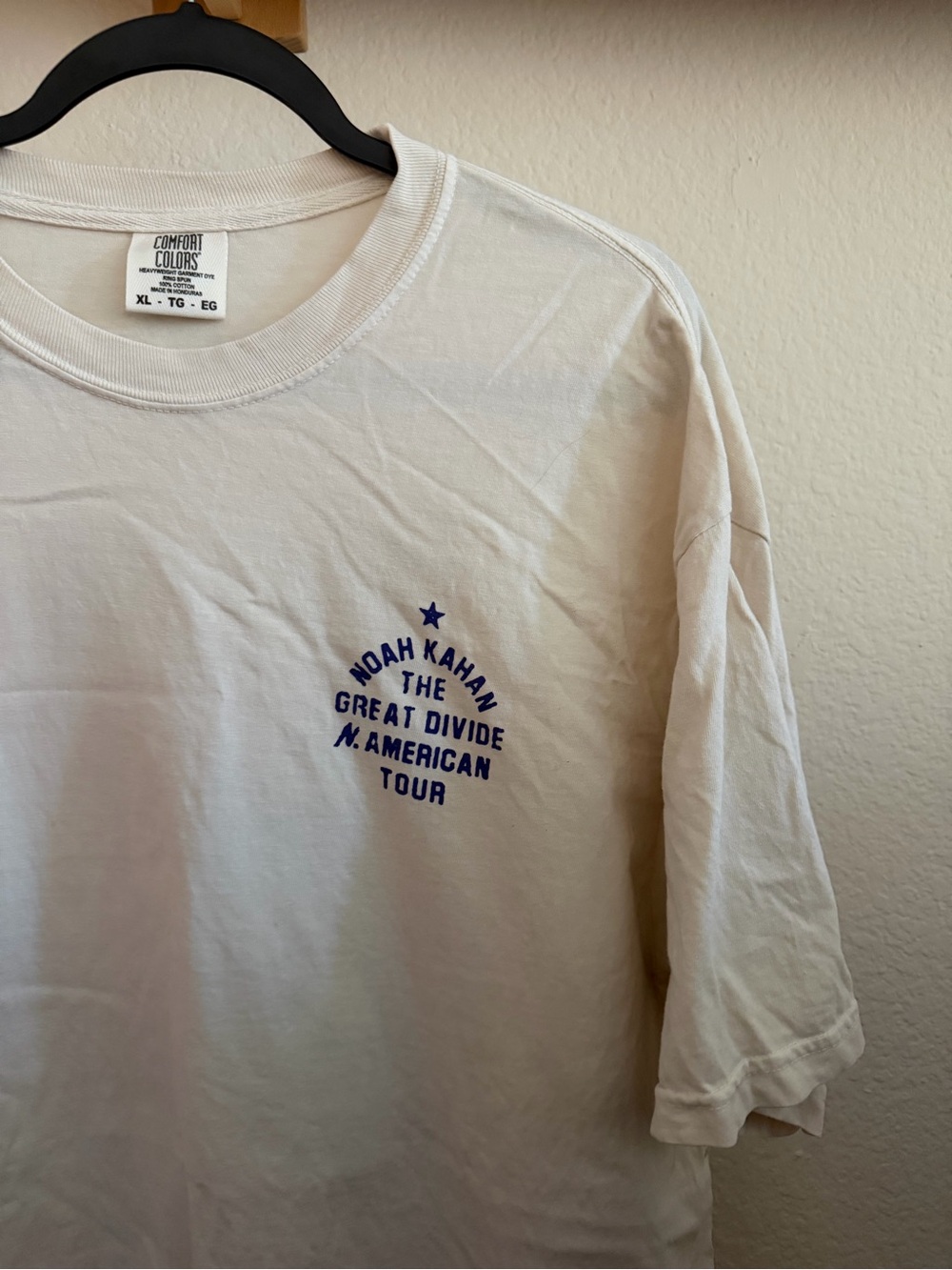 Comfort Colors Cream Short-Sleeve Tour Tee with Navy Print